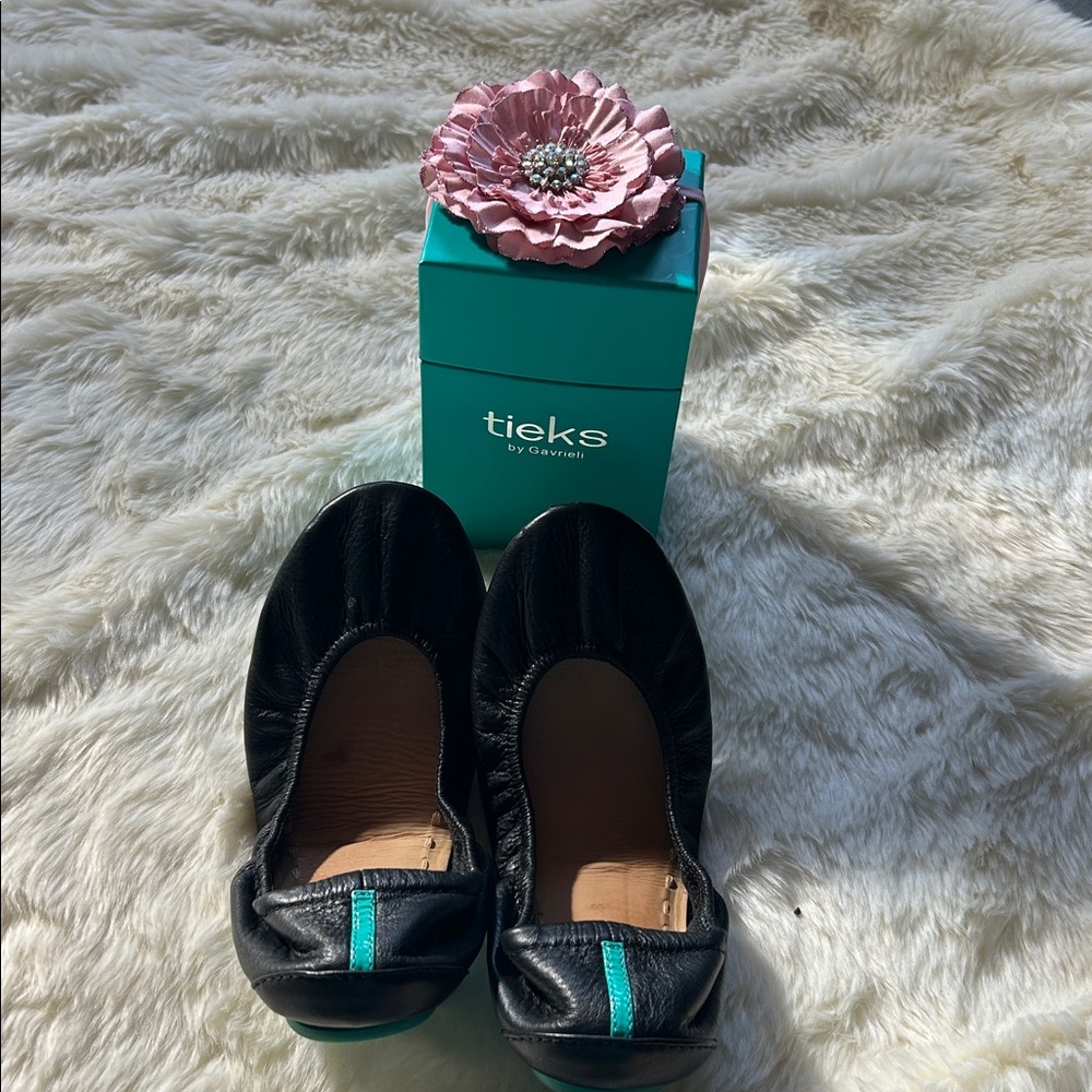 Tieks Black and turquoise  flats -size 8 with box (originally $225)
